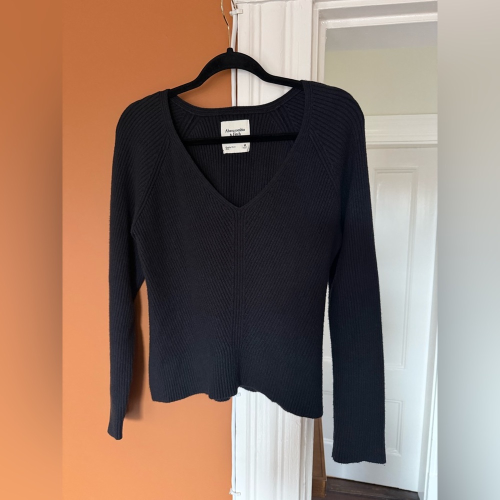 Abercrombie & Fitch Black Ribbed LuxeLoft V-Neck Sweater